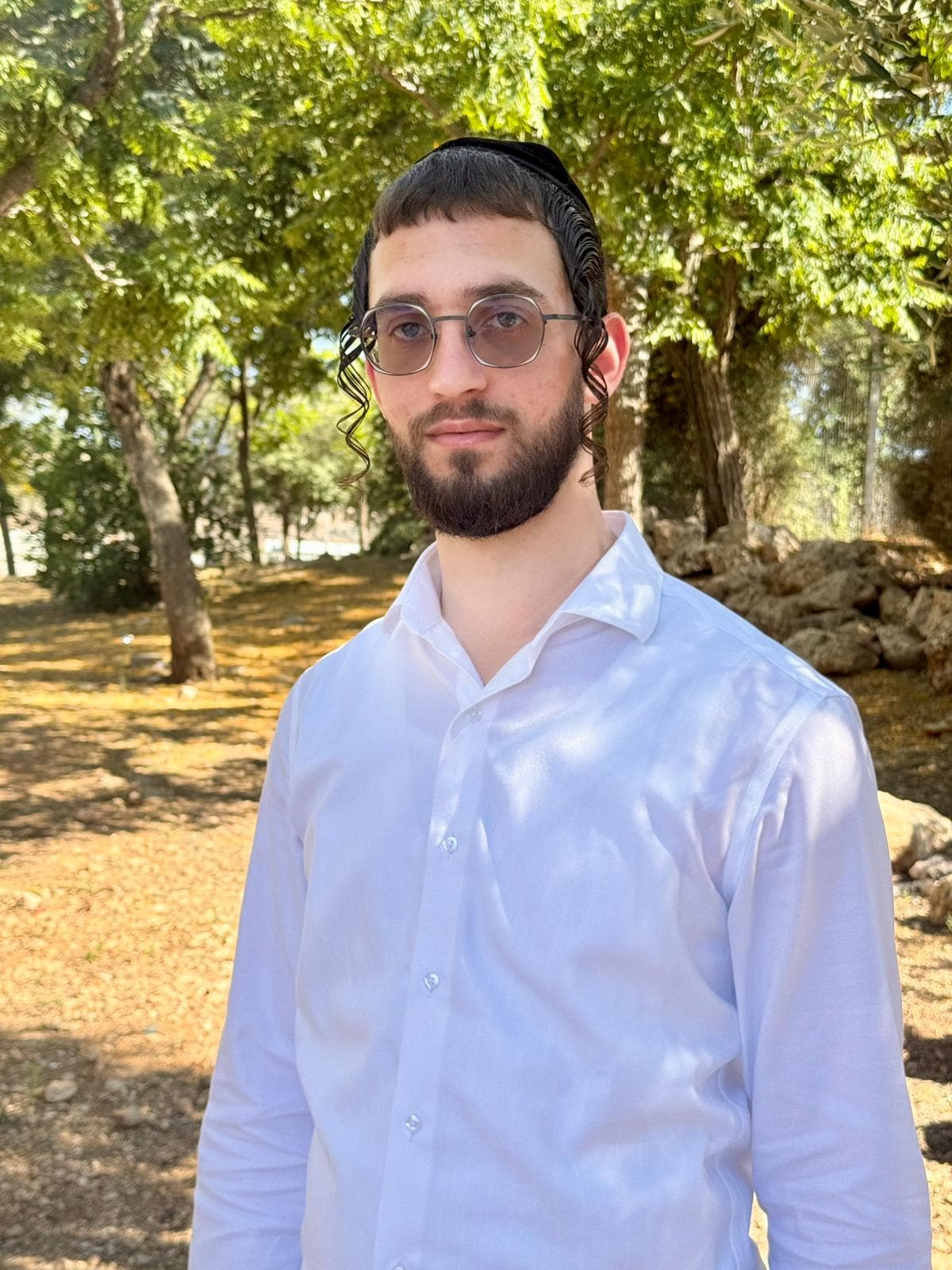 יוסי, סוכן סלולר ותקשורת עצמאי